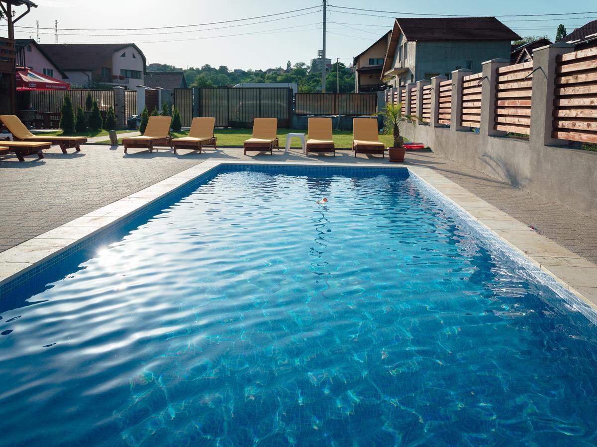 Casa David Turda Hotel ภายนอก รูปภาพ